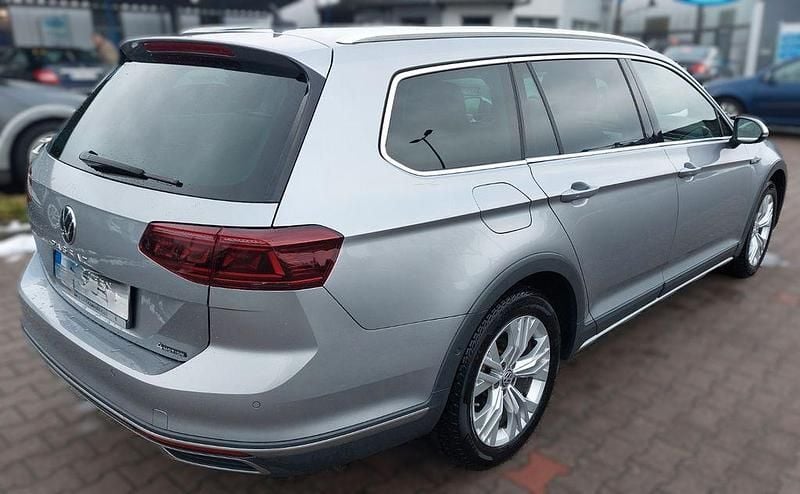 Gebraucht VW Passat Alltrack 200 PS (147 kW) 2021 Silber Kombi