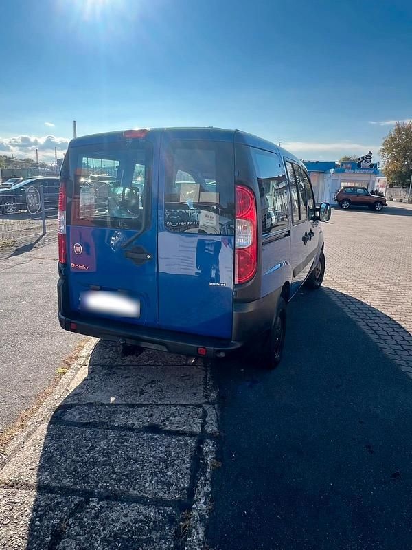 Gebraucht Fiat Doblò 82 PS (60 kW) 2011 Van / Kleinbus