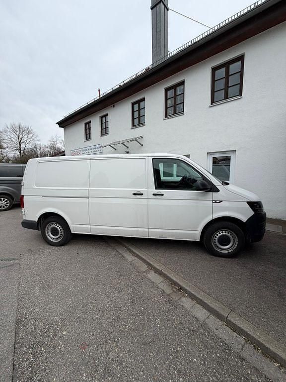 Gebraucht VW Transporter 150 PS (110 kW) 2019 Weiß Van