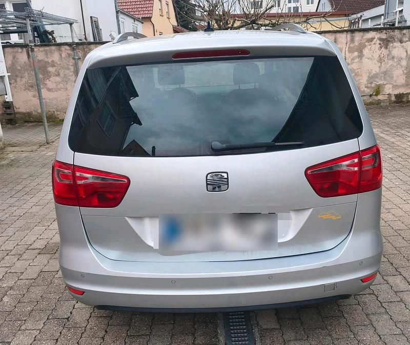 Gebraucht Seat Alhambra 140 PS (102 kW) 2013 Silber Van / Kleinbus