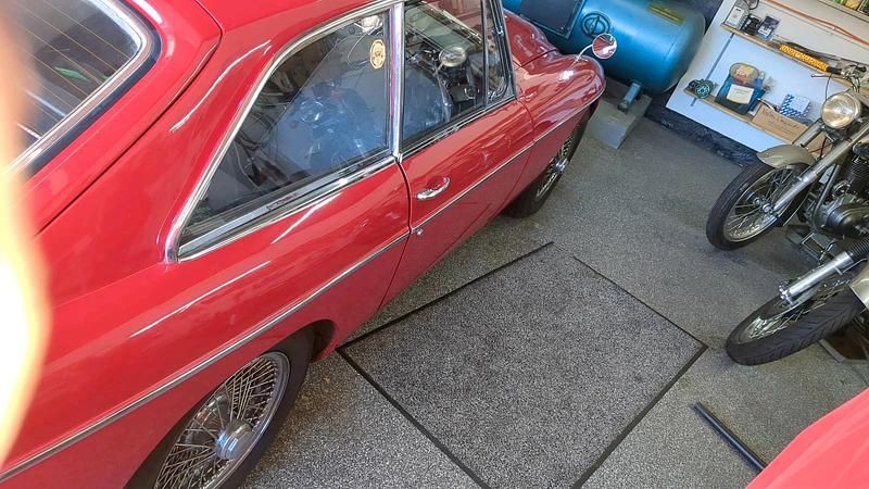 Occasion MG C GT 140 ch (102 kW) 1969 Rouge Coupé