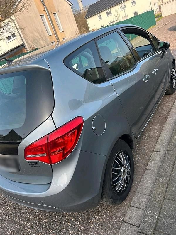 Gebraucht Opel Meriva 101 PS (74 kW) 2013 Grau Van / Kleinbus