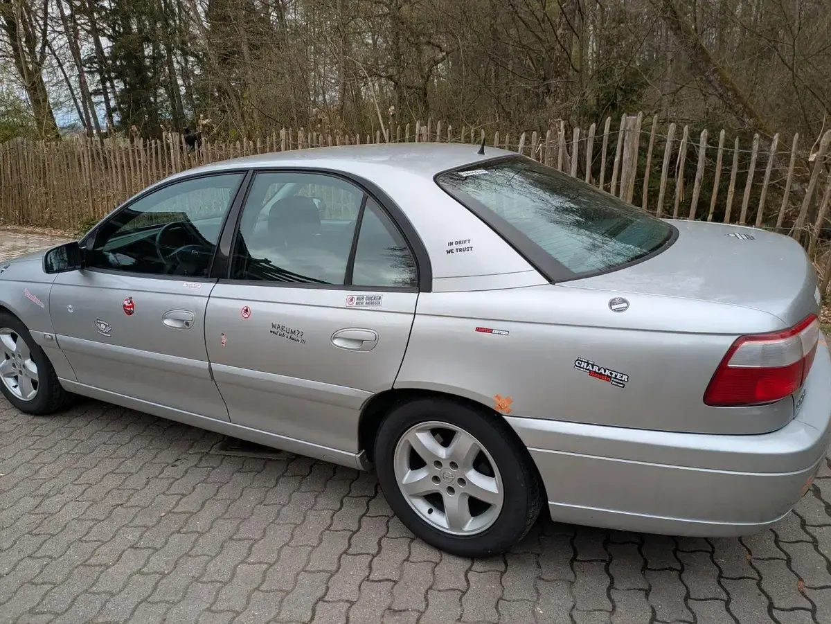 Gebraucht Opel Omega 144 PS (105 kW) 2003 Silber Limousine