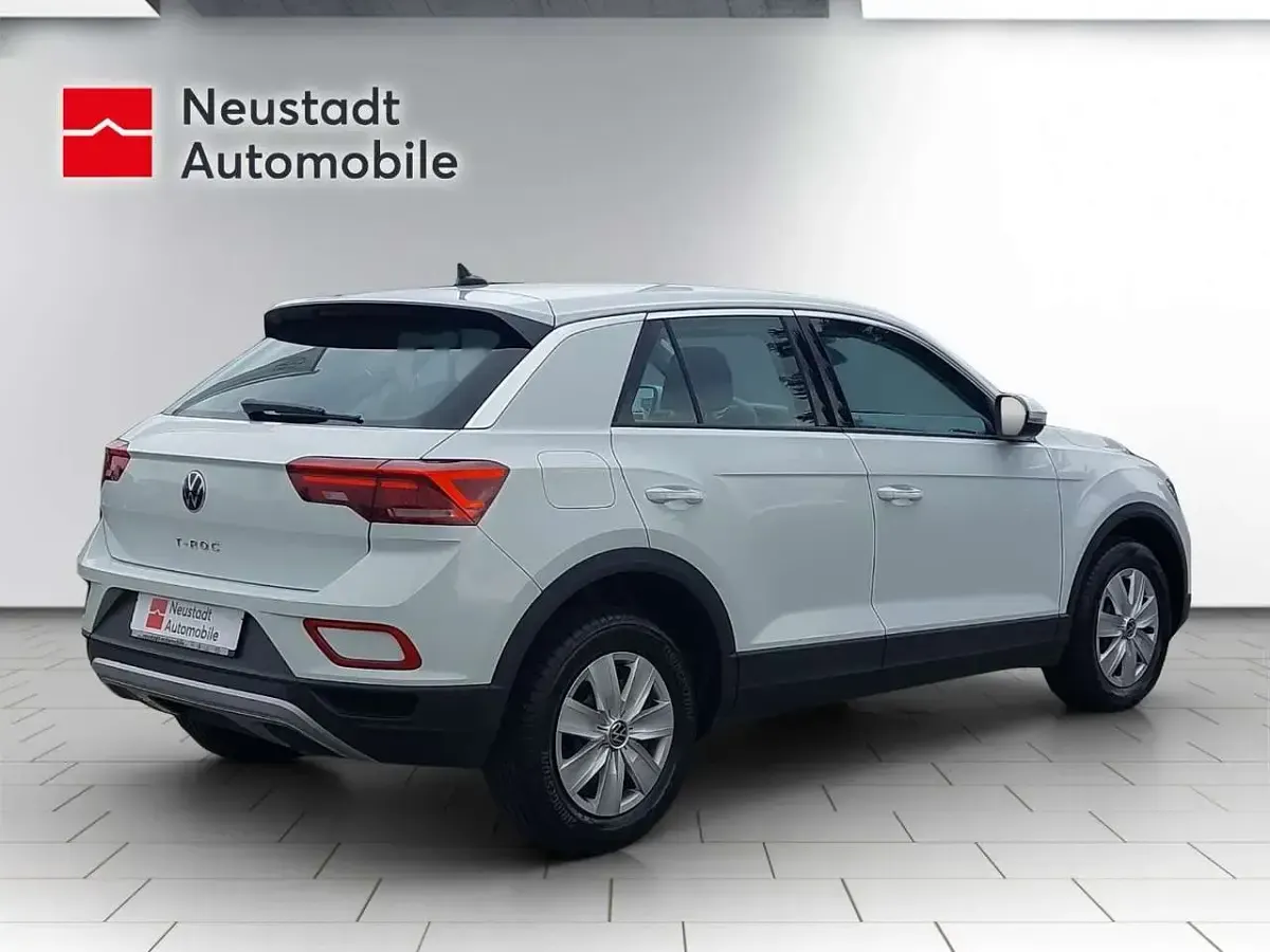 Gebraucht VW T-Roc Basis 116 PS (85 kW) 2022 Weiß SUV