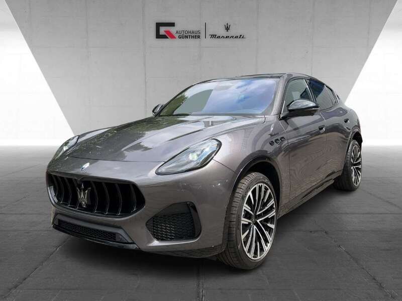 Grau Neu 2025 Maserati Grecale SUV | 96.685 € (Fairer Preis) - Bild 1/4