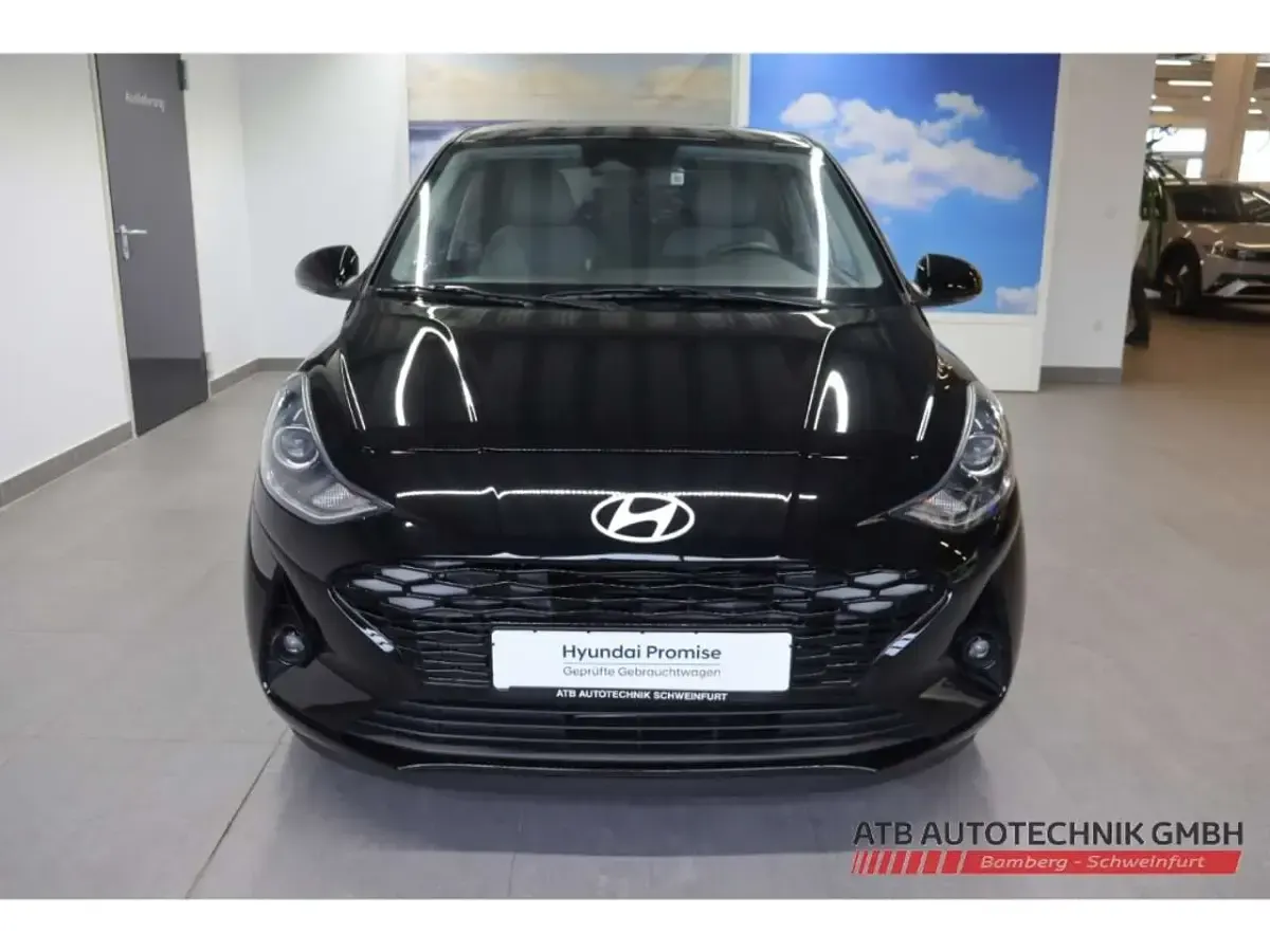 Gebraucht Hyundai i10 Prime 79 PS (58 kW) 2024 Schwarz Kleinwagen