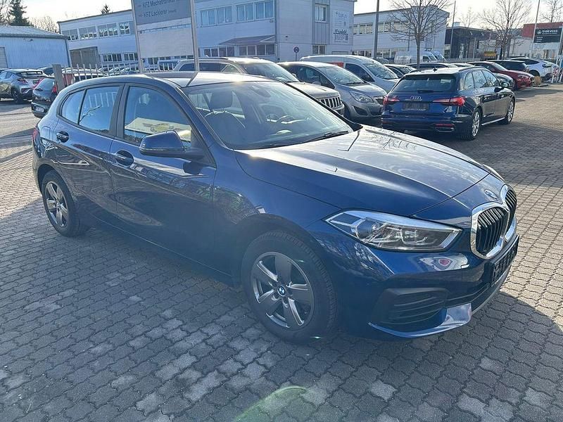 Gebraucht BMW 118 Advantage 140 PS (102 kW) 2020 Blau Kleinwagen