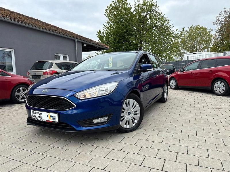 Gebraucht Ford Focus Business Edition 150 PS (110 kW) 2016 Blau Kombi