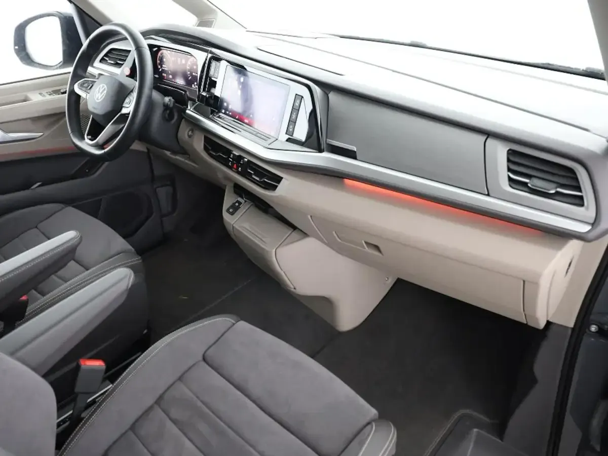Używany VW Multivan Edition 150 KM (110 kW) 2025 Minivan