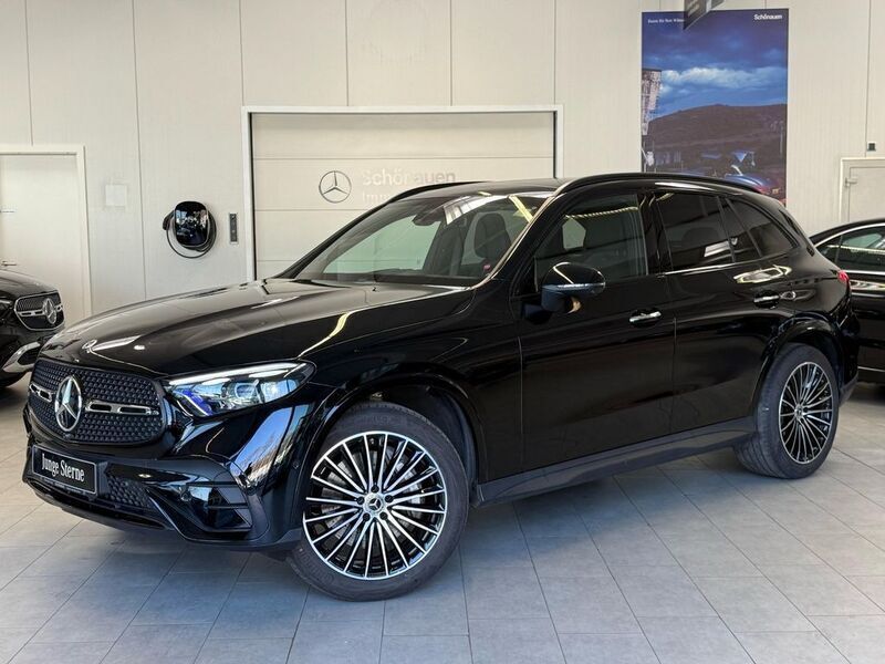Unilack schwarz Gebraucht 2023 Mercedes GLC220 AMG SUV | 61.980 € (Teuer) - Bild 1/4