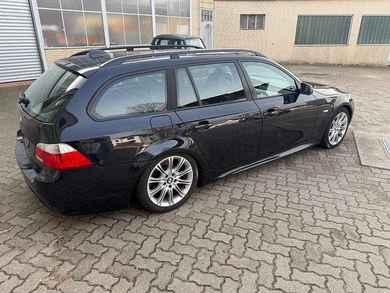Gebraucht BMW 530 Performance 231 PS (169 kW) 2005 Schwarz Kombi