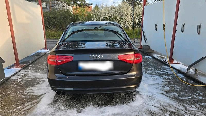 Second-hand Audi A4 170 CP (125 kW) 2012 Berlinǎ
