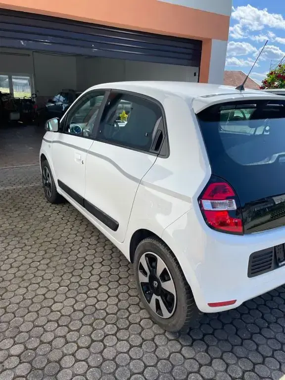 Gebraucht Renault Twingo LIMITED 71 PS (52 kW) 2018 Weiß Kleinwagen