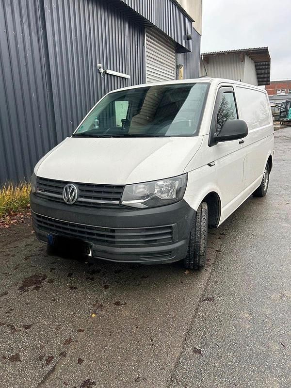 Gebraucht VW Transporter 150 PS (110 kW) 2019 Weiß Van