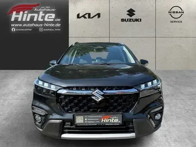 Neu Suzuki SX4 S-Cross Comfort+ 129 PS (94 kW) 2025 Schwarz SUV