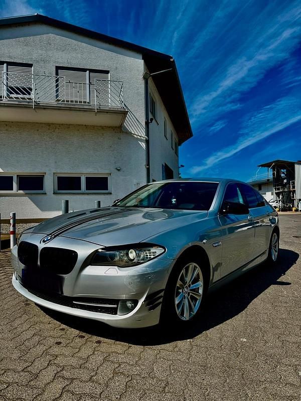 Second-hand BMW 525 204 CP (150 kW) 2011 Gri Berlinǎ
