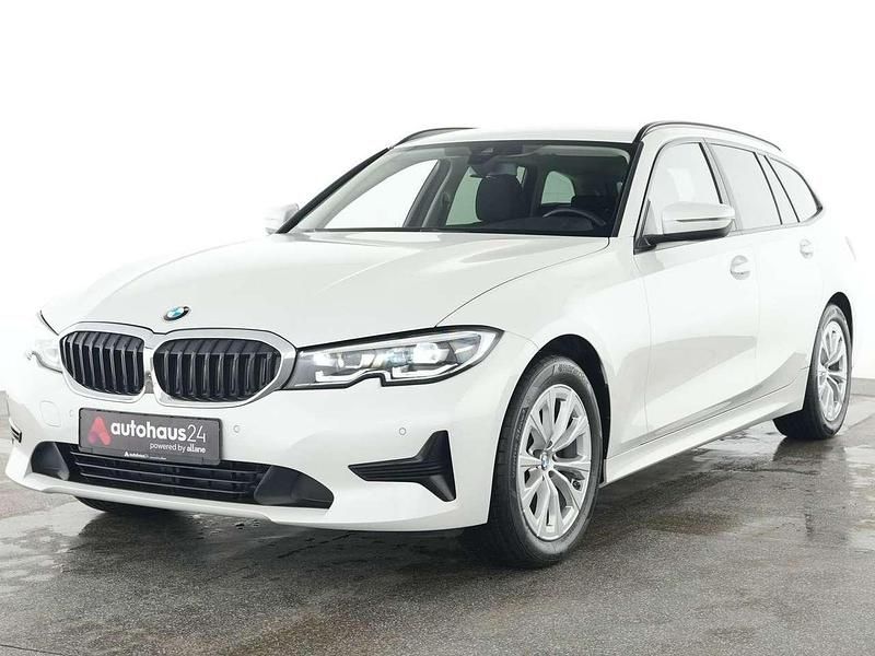Gebraucht BMW 320 Advantage 184 PS (135 kW) 2022 Weiß Kombi