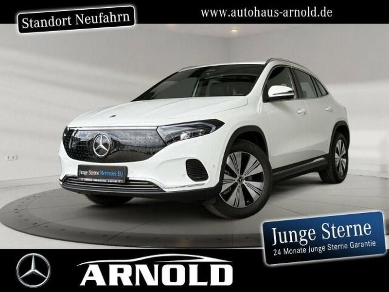 Polarweiß Gebraucht 2024 Mercedes EQA300 Progressive SUV | 32.750 € (Guter Preis) - Bild 1/4