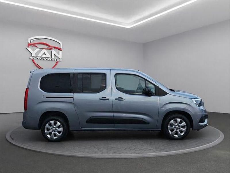 Gebraucht Opel Combo Life 131 PS (96 kW) 2022 Andere Limousine