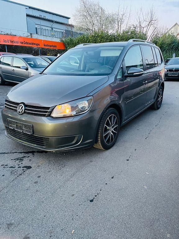 Schwarz Gebraucht 2014 VW Touran Highline Van / Kleinbus | 8.200 € (Superpreis) - Bild 1/4