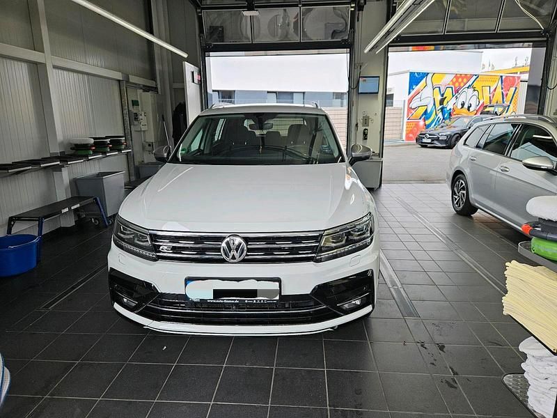 Weiß Gebraucht 2019 VW Tiguan Allspace SUV | 26.500 € (Fairer Preis) - Bild 1/4