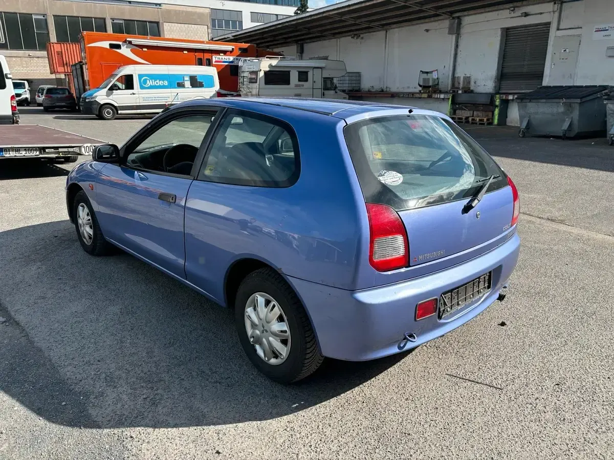 Gebraucht Mitsubishi Colt 80 PS (58 kW) 1999 Blau Kleinwagen