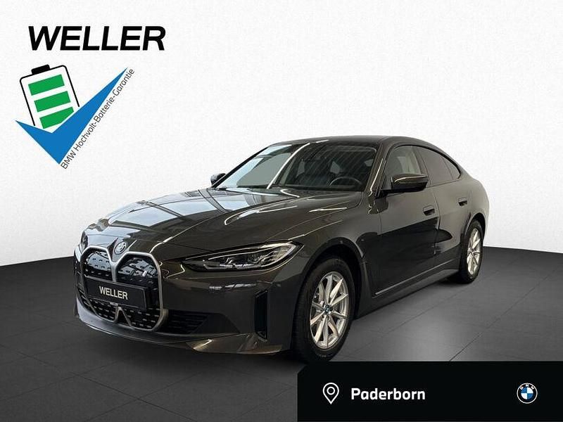 Dravitgrau (grau) Gebraucht 2023 BMW i4 Shadowline Limousine | 41.480 € (Guter Preis) - Bild 1/3