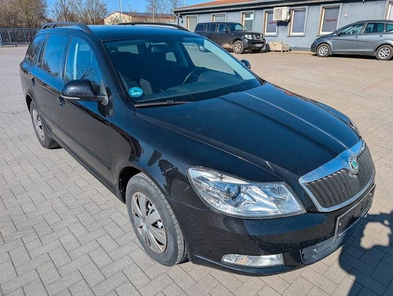 Gebraucht Skoda Octavia Impuls Edition 160 PS (117 kW) 2010 Schwarz Kombi