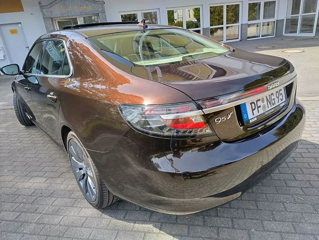 Occasion Saab 9-5 Vector 160 ch (117 kW) 2011 Marron Berline