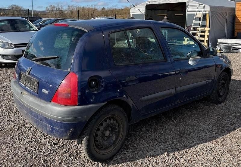 Gebraucht Renault Clio II 58 PS (42 kW) 2000 Blau Limousine