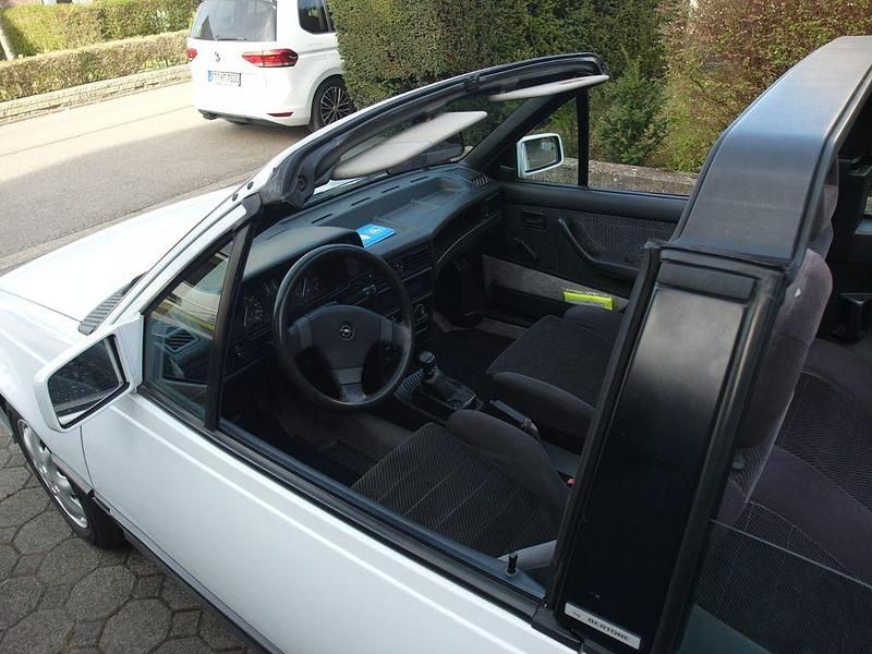 Gebraucht Opel Kadett 75 PS (55 kW) 1993 Weiß Cabrio