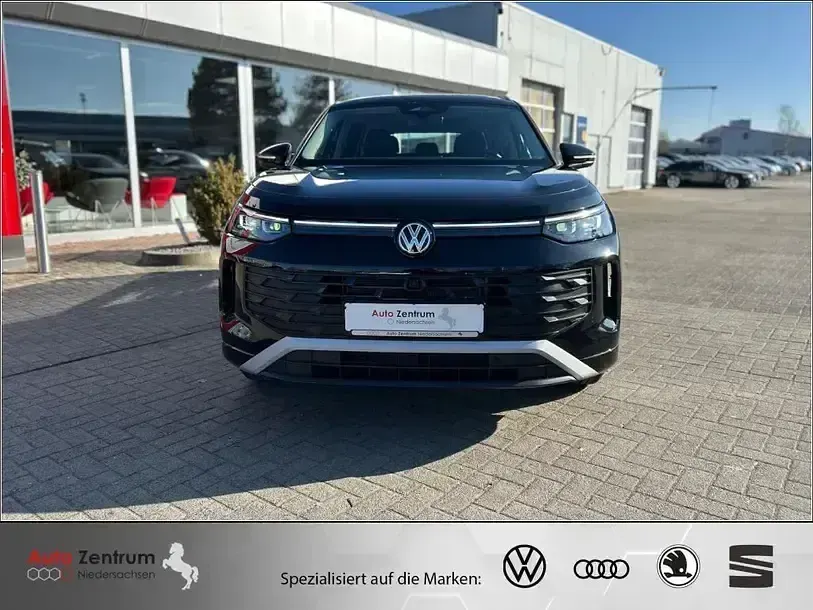 Gebraucht VW Tayron Life 150 PS (110 kW) 2025 Grenadilla black metallic SUV