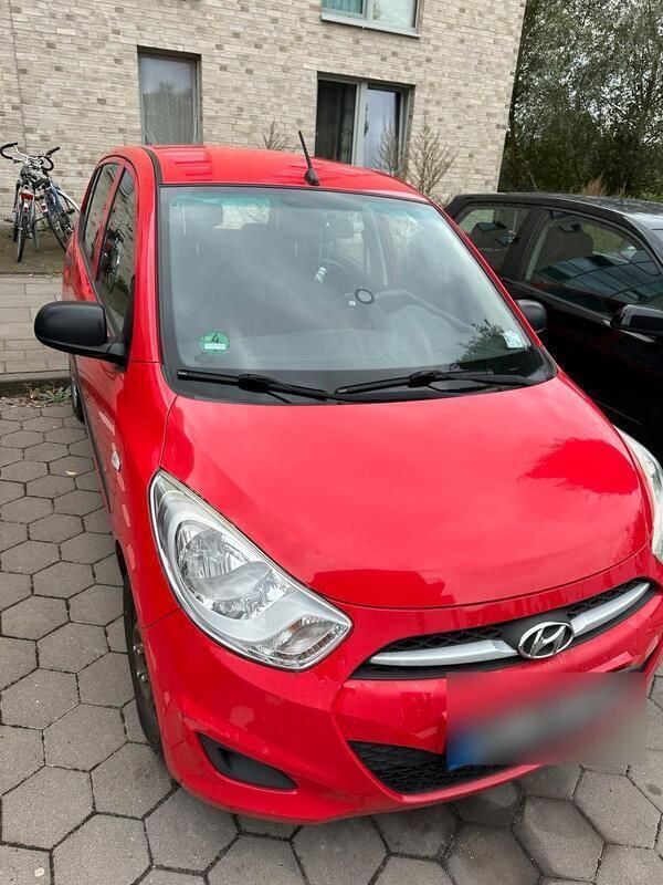 Rot Gebraucht 2011 Hyundai i10 Kleinwagen | 2.100 € - Bild 1/4