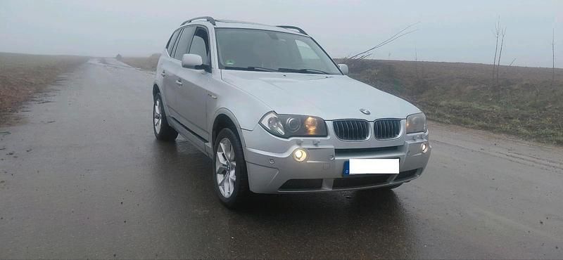 Silber Gebraucht 2005 BMW X3 SUV | 4.900 € (Fairer Preis) - Bild 1/4
