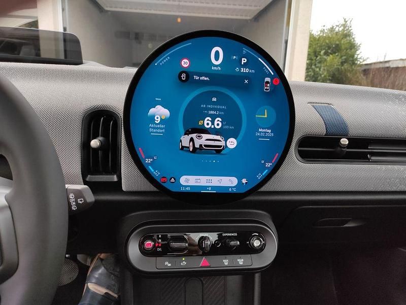 Weiß Gebraucht 2024 Mini Cooper S Favoured Kleinwagen | 30.600 € (Superpreis) - Bild 1/4