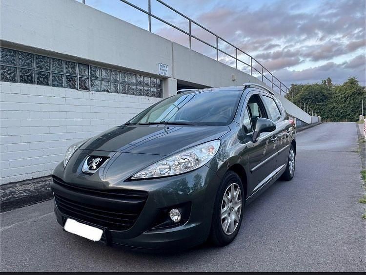 Grau Gebraucht 2011 Peugeot 207 Kombi | 3.200 € (Guter Preis) - Bild 1/4