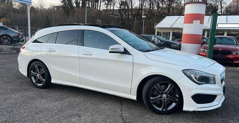 Gebraucht Mercedes CLA220 AMG line 177 PS (130 kW) 2015 Weiß Limousine