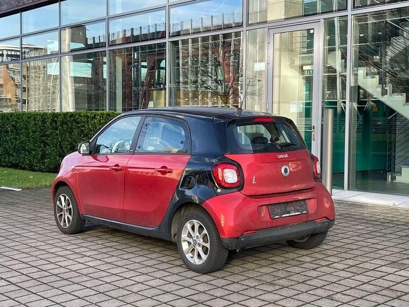 Gebraucht Smart ForFour Basis 71 PS (52 kW) 2015 Schwarz Kleinwagen