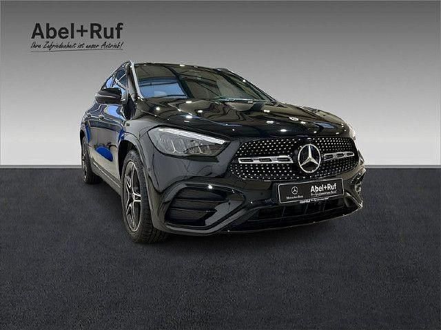 Gebraucht 2025 Mercedes GLA200 AMG line SUV | 42.591 € (Fairer Preis) - Bild 1/4