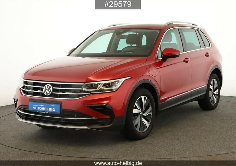 Rot Gebraucht 2021 VW Tiguan Elegance SUV | 28.990 € (Guter Preis) - Bild 1/4