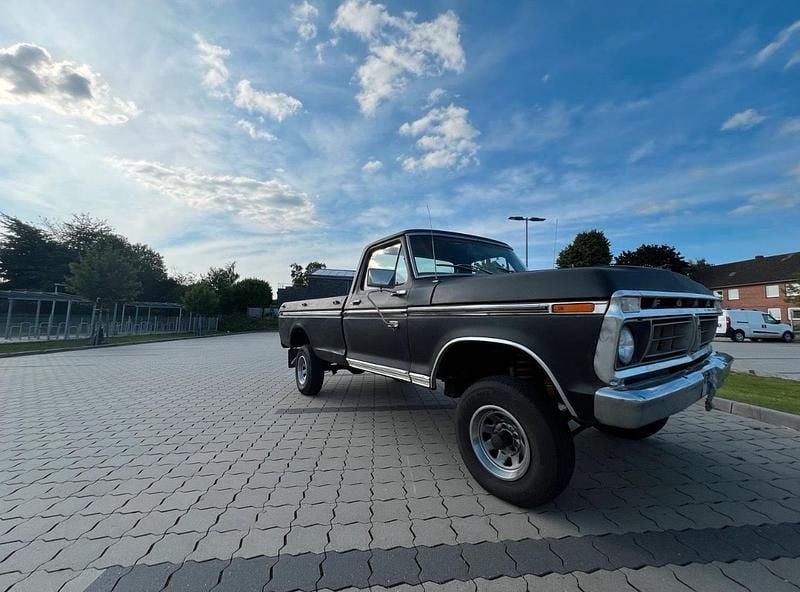 Gebraucht Ford V8 146 PS (107 kW) 1976 Schwarz SUV