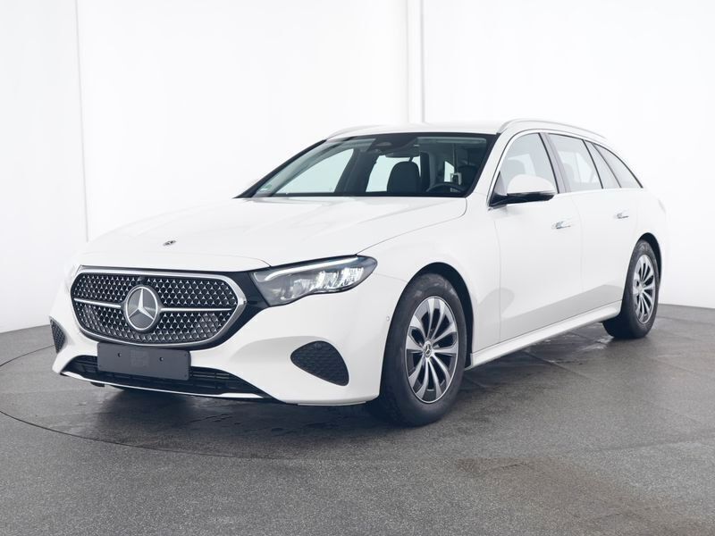Polarweiss unilack Gebraucht 2024 Mercedes E220 Limousine | 48.899 € (Guter Preis) - Bild 1/4