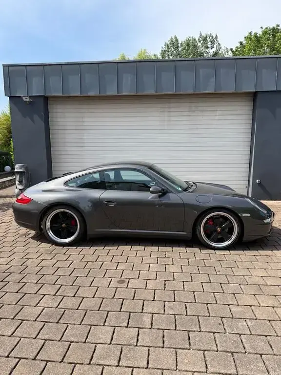 Gebraucht Porsche 911 Carrera 4 325 PS (239 kW) 2007 Grau Coupé