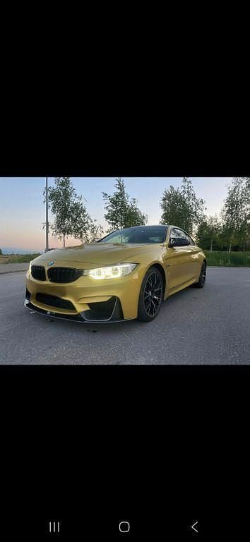Gelb Gebraucht 2015 BMW M4 Sport Line Coupé | 43.000 € - Bild 1/4