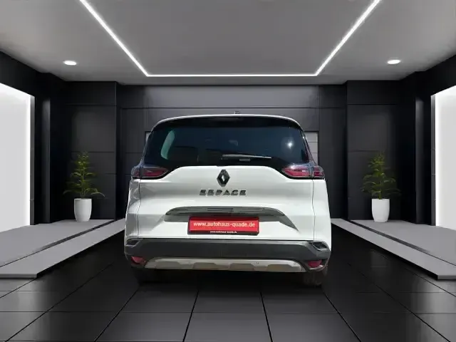 Gebraucht Renault Espace Intens 160 PS (117 kW) 2017 Weiß Van / Kleinbus