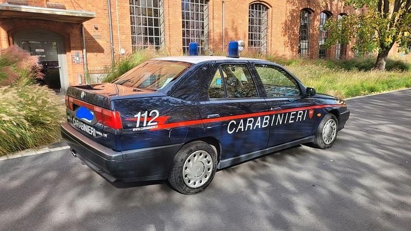 Gebraucht Alfa Romeo 155 140 PS (102 kW) 1997 Blau Limousine