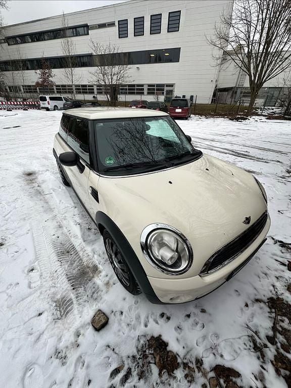 Gebraucht Mini ONE 75 PS (55 kW) 2010 Weiß Kleinwagen