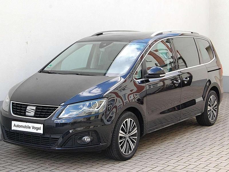 Schwarz Gebraucht 2020 Seat Alhambra XCELLENCE Van / Kleinbus | 24.890 € (Fairer Preis) - Bild 1/4