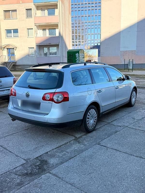 Gebraucht VW Passat 102 PS (75 kW) 2006 Grau Limousine