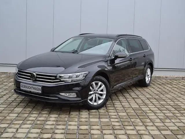Gebraucht VW Passat Business 150 PS (110 kW) 2022 Schwarz Kombi